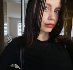 Полина