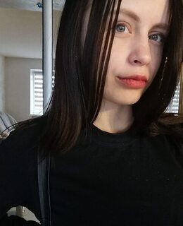 Полина