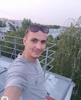 Артём