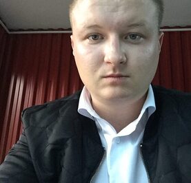Артём
